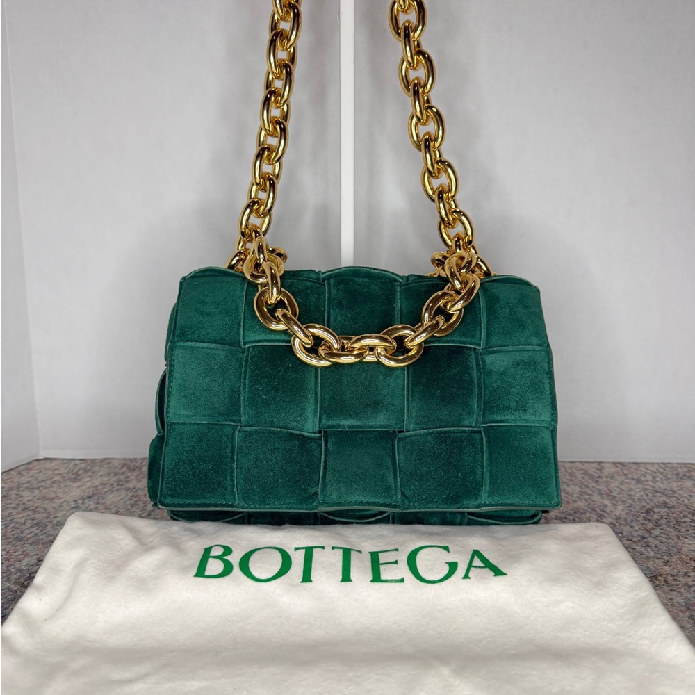 Bottega Veneta Chain Casette Emerald Suede Padded Shoulder Bag